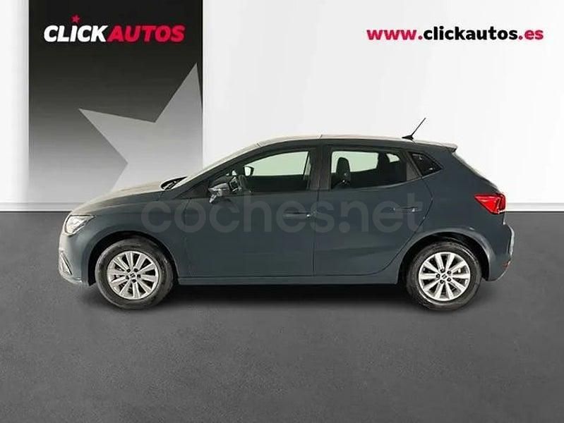 Usado Seat Ibiza Reference 95 CV (69 kW) 2024 Azul Utilitario