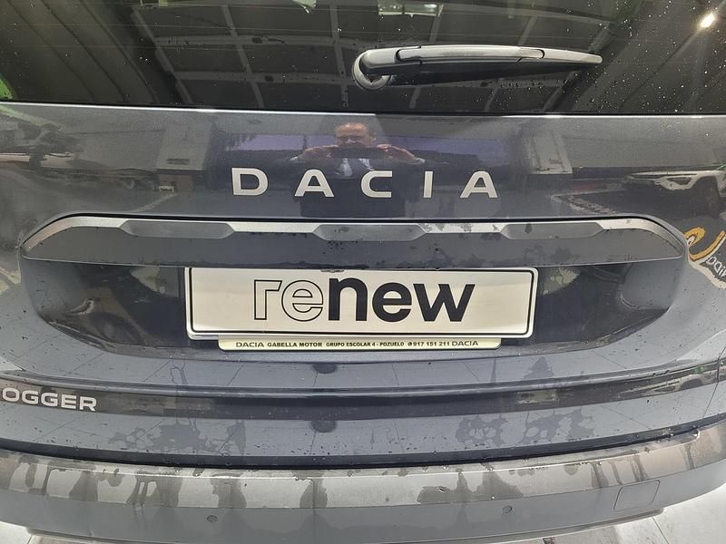 Usado Dacia Jogger Extreme 110 CV (80 kW) 2022 Gris Monovolumen