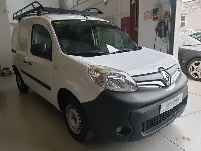 Usado Renault Kangoo 74 CV (54 kW) 2016 Blanco Monovolumen