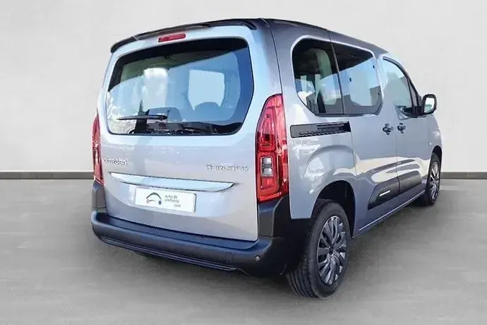Usado Citroën Berlingo 100 CV (73 kW) 2025 Monovolumen