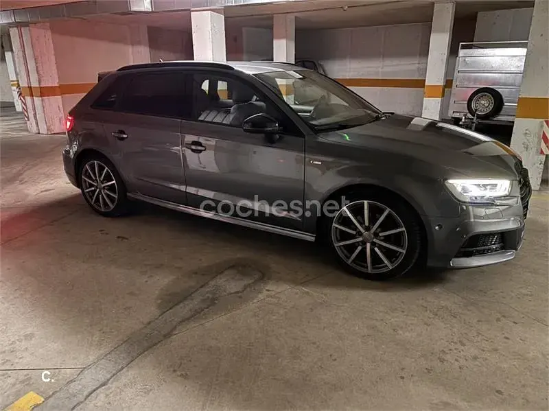 Usado Audi A3 Comfort 116 CV (85 kW) 2019 Gris / plata Berlina