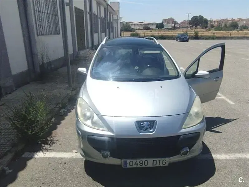 Usado Peugeot 307 136 CV (100 kW) 2006 Gris / plata Familiar