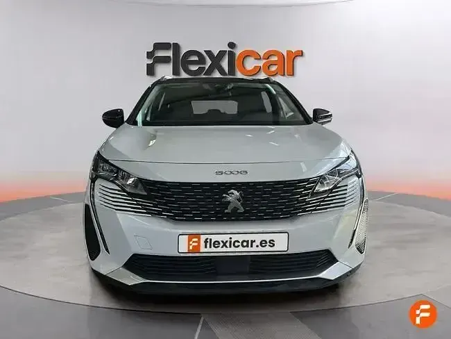 Usado Peugeot 5008 GT 130 CV (95 kW) 2022 Blanco SUV