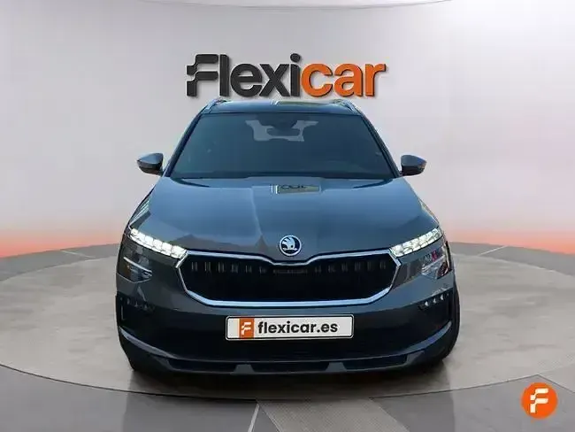 Usado Skoda Kamiq 115 CV (84 kW) 2025 Gris SUV