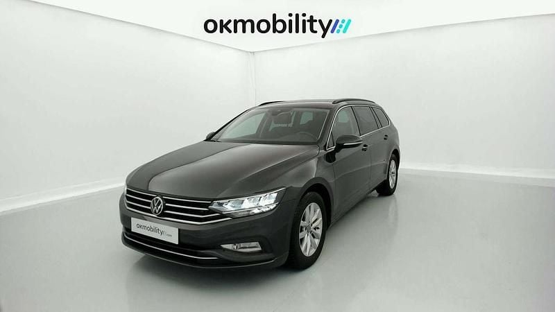 Negro Usado 2021 VW Passat Familiar | 17.991 € (Buen precio) - Imagen 1/4