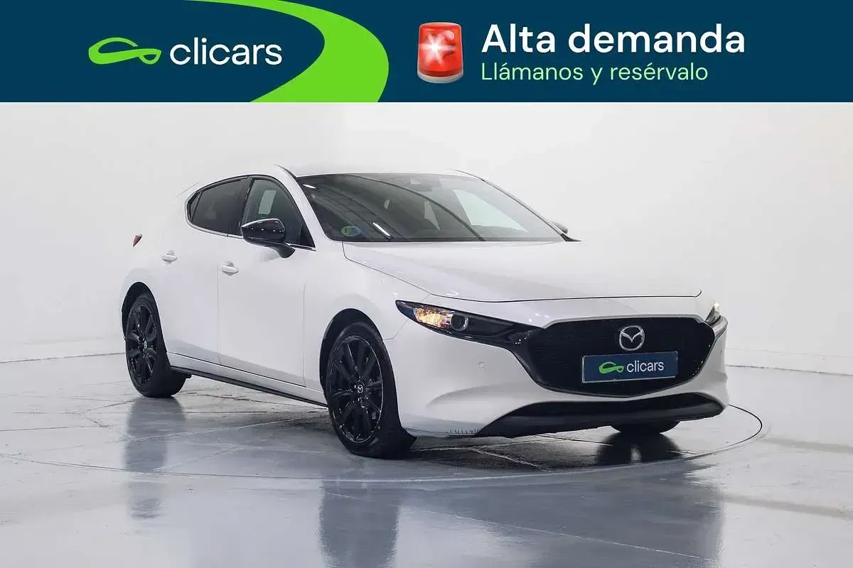Usado Mazda 3 Homura-Line 122 CV (89 kW) 2022 Blanco Utilitario