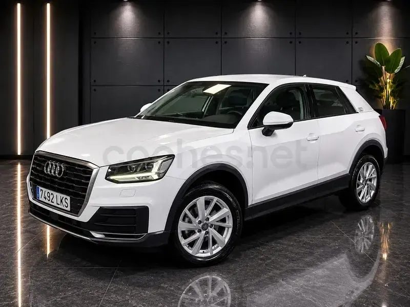 Usado Audi Q2 Advanced Plus 116 CV (85 kW) 2020 Blanco SUV