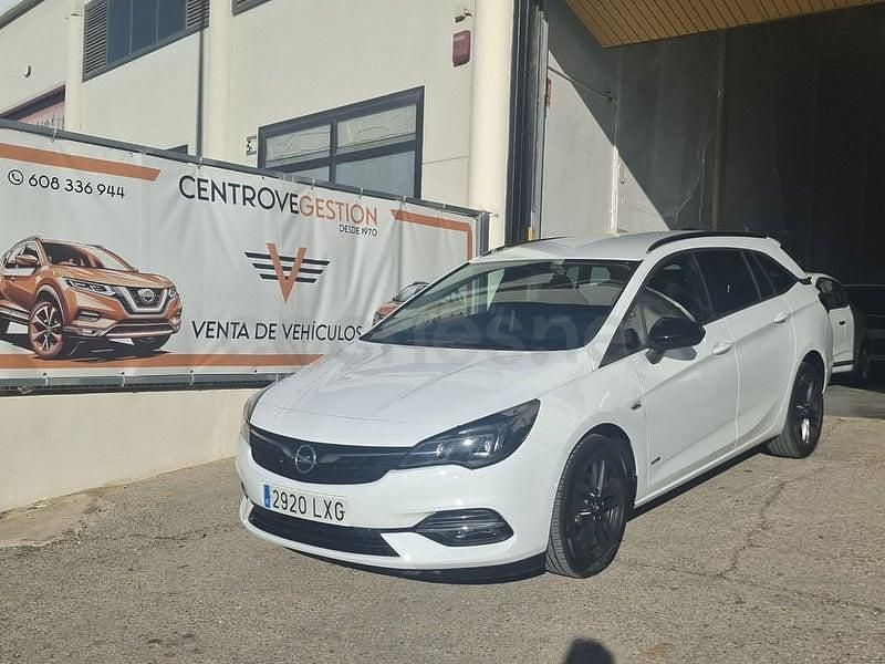 Usado Opel Astra Business Elegance 145 CV (106 kW) 2021 Blanco Familiar
