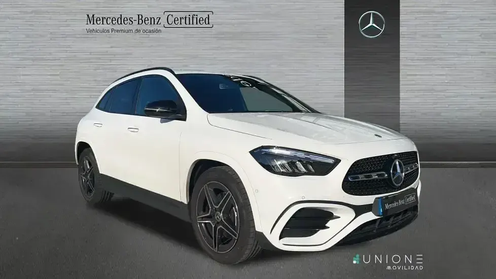 Usado Mercedes GLA200 150 CV (110 kW) 2025 Blanco SUV