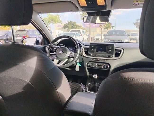 Usado Kia Ceed 120 CV (88 kW) 2020 Blanco Utilitario