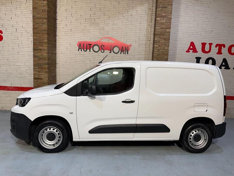 Usado Peugeot Partner S 100 CV (73 kW) 2021 Blanco Monovolumen