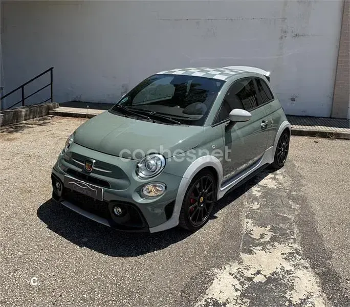 Usado Abarth 695 180 CV (132 kW) 2020 Verde Utilitario