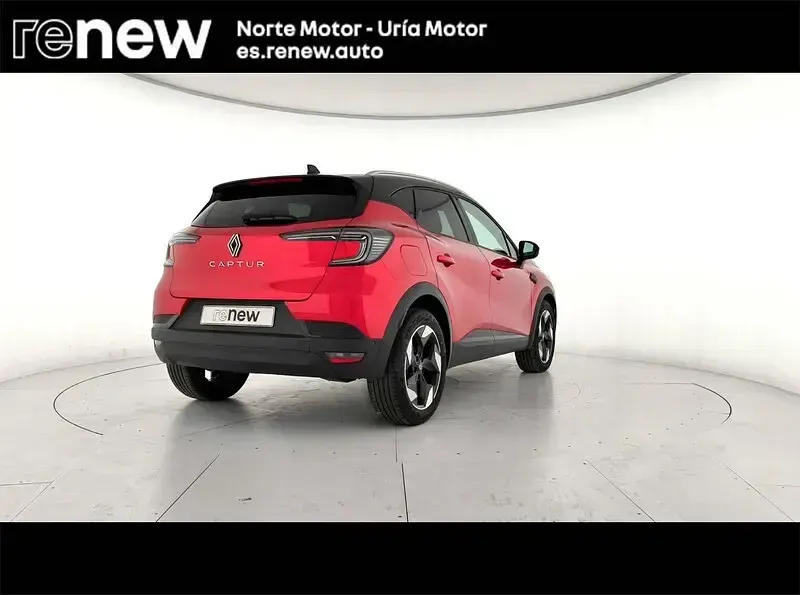 Usado Renault Captur Techno 100 CV (73 kW) 2025 Rojo SUV