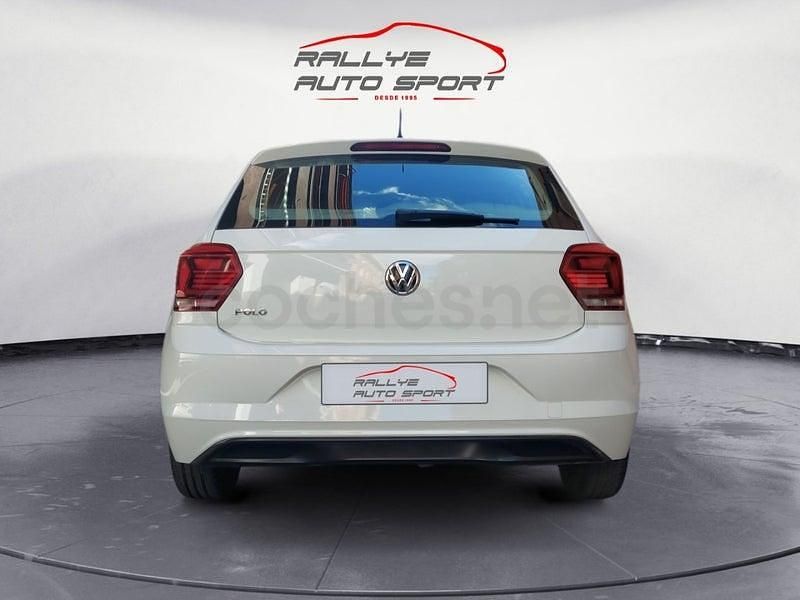 Usado VW Polo Advance 75 CV (55 kW) 2018 Blanco Utilitario