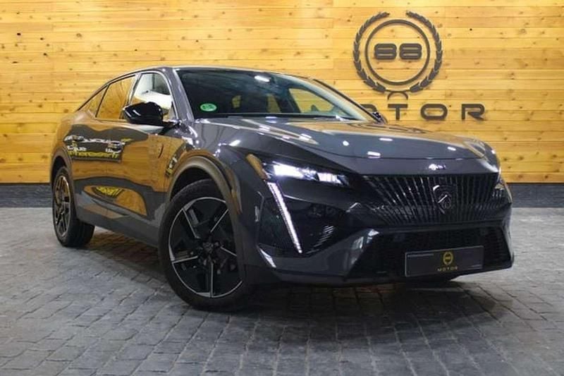 Usado Peugeot 408 GT 131 CV (96 kW) 2023 Gris SUV