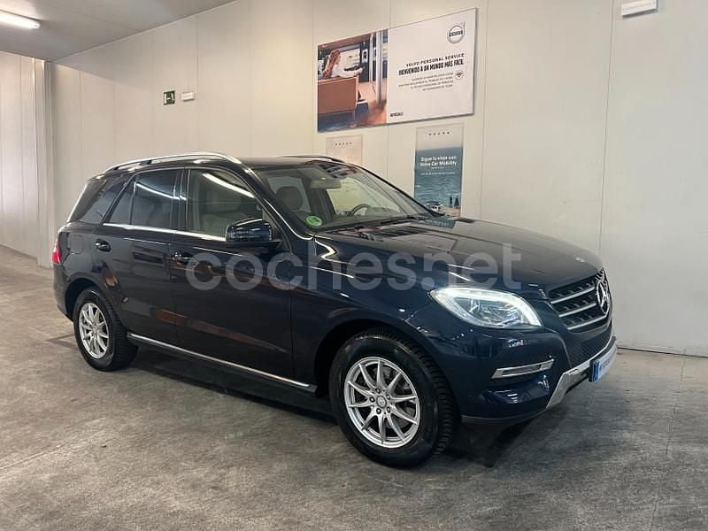Azul Usado 2013 Mercedes ML250 SUV | 24.999 € (Precio justo) - Imagen 1/4