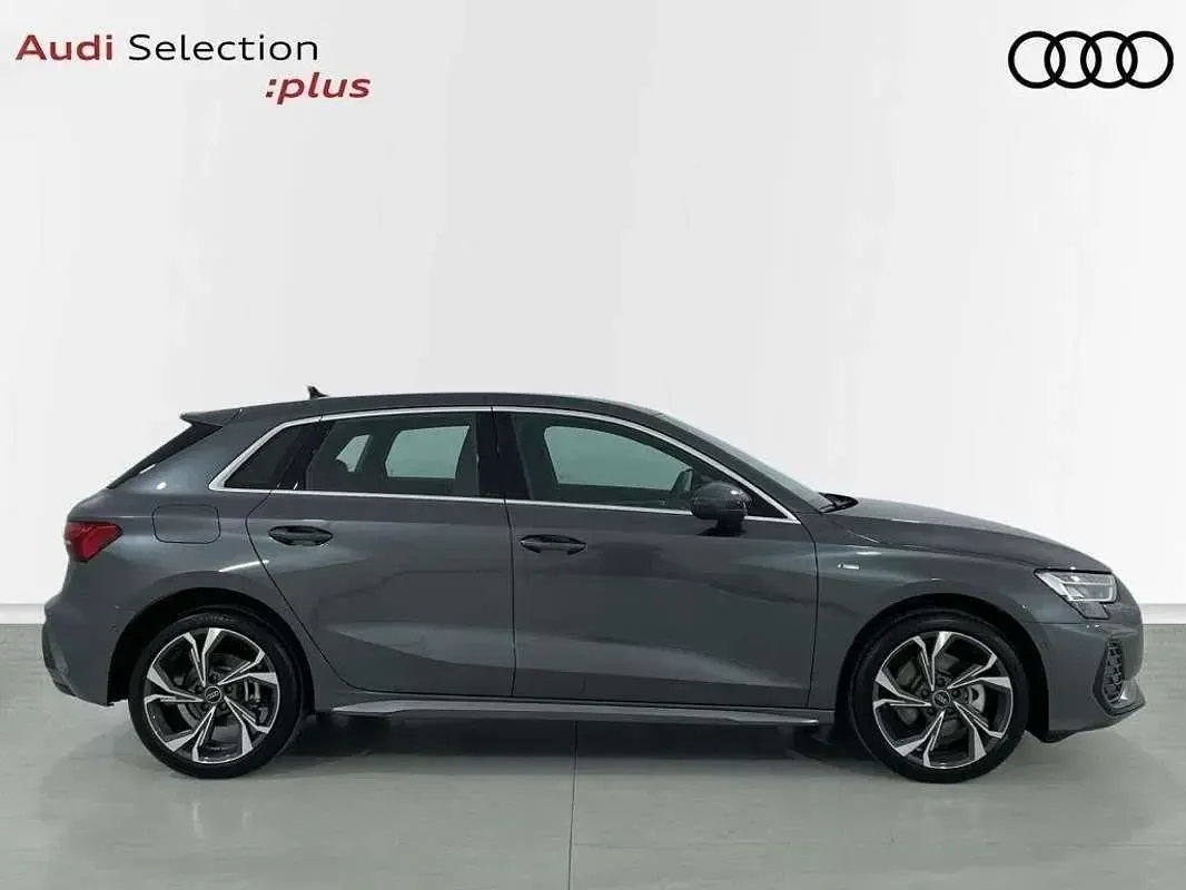 Usado Audi A3 Sportback e-tron S-Line 204 CV (150 kW) 2026 Gris Utilitario