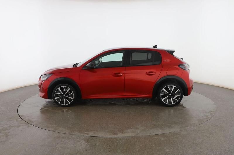 Usado Peugeot 208 GT-line 101 CV (74 kW) 2020 Rojo Utilitario