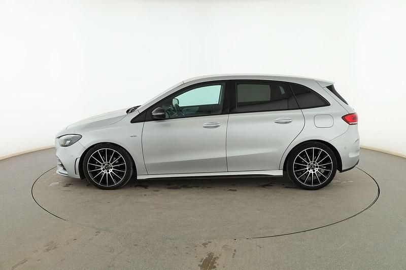 Occasion Mercedes B200 AMG line 150 PK (110 kW) 2021 Zilver MPV