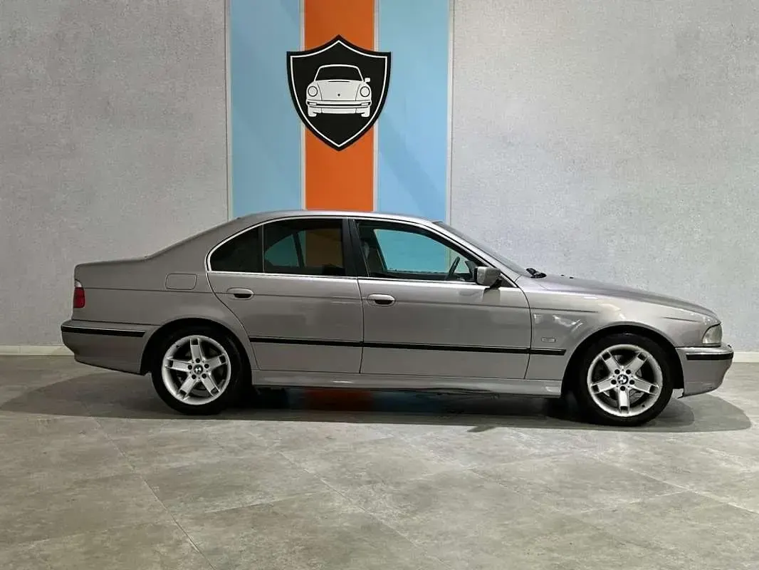 Usado BMW 530 184 CV (135 kW) 1999 Plateado Berlina