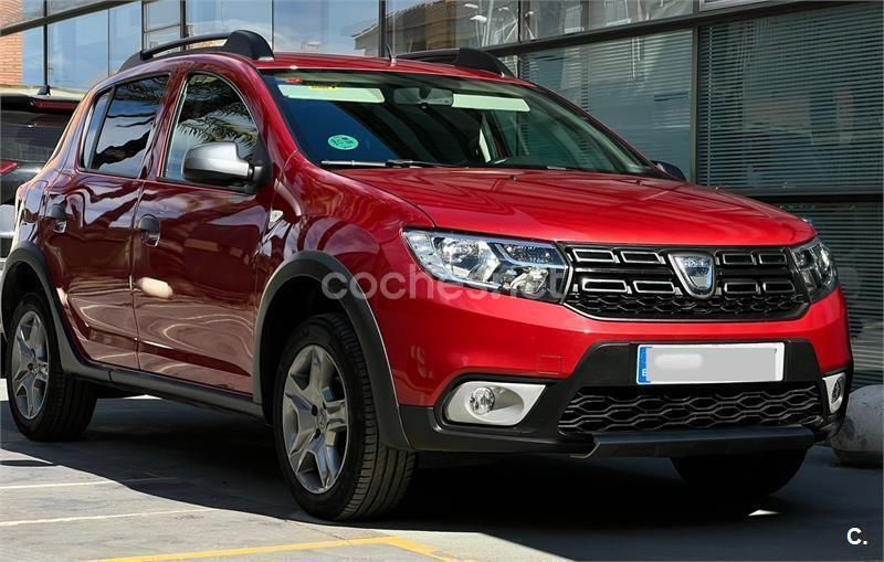 Granate Usado 2017 Dacia Sandero Stepway Utilitario | 8700 € (Precio justo) - Imagen 1/4