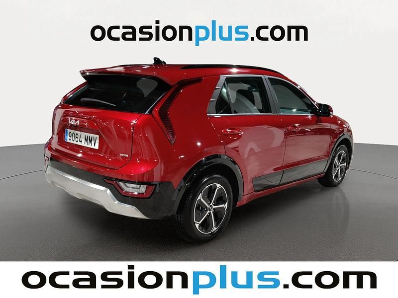 Usado Kia Niro 141 CV (103 kW) 2024 Rojo SUV