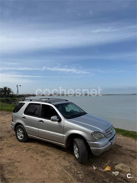 Usado Mercedes ML320 218 CV (160 kW) 2000 Gris / plata SUV