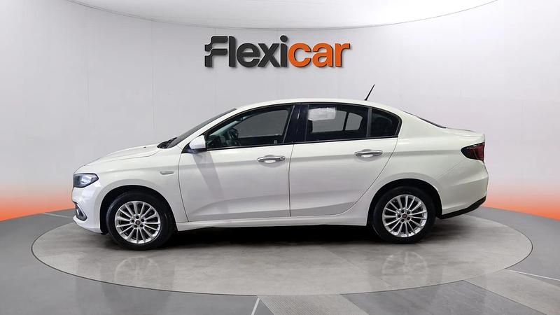 Usado Fiat Tipo Life 102 CV (75 kW) 2021 Blanco Berlina