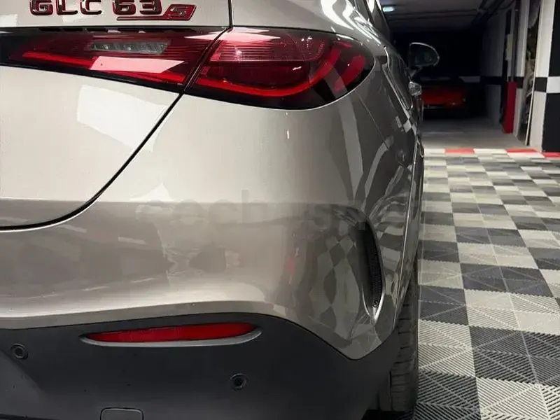Usado Mercedes GLC63 AMG AMG 680 CV (500 kW) 2024 Gris / plata SUV