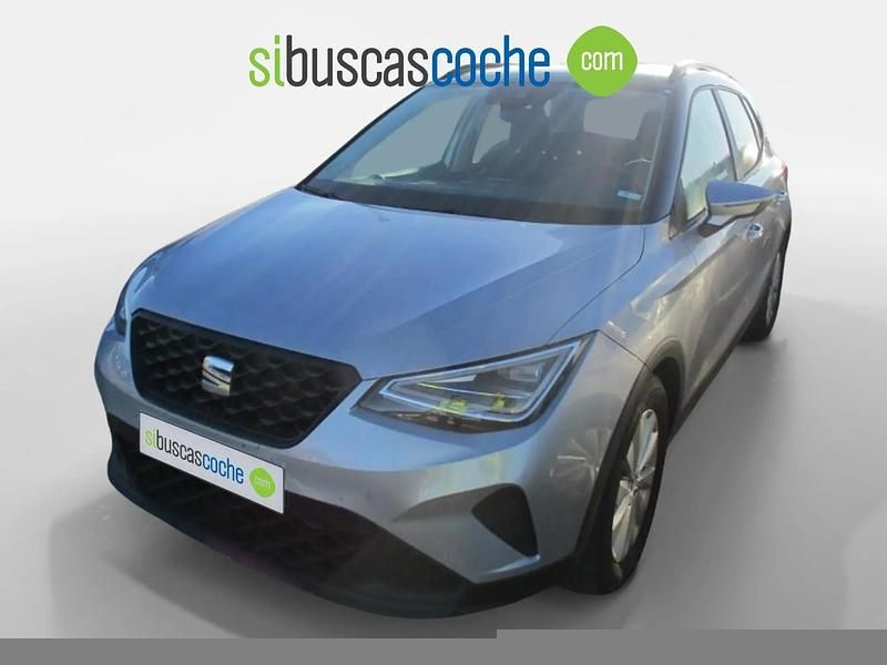 Usado Seat Arona Style 115 CV (84 kW) 2024 Gris/plata SUV