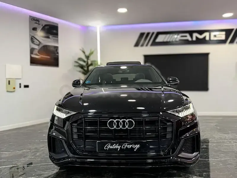 Usado Audi Q8 Advanced Plus 286 CV (210 kW) 2022 Negro SUV