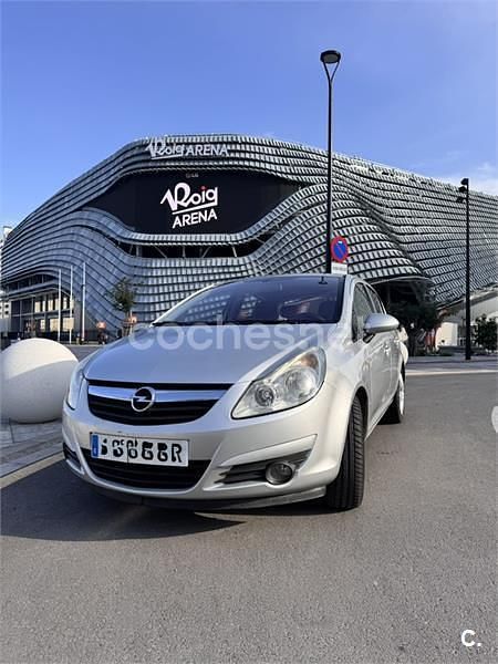 Gris / plata Usado 2010 Opel Corsa Berlina | 4500 € (Precio justo) - Imagen 1/4