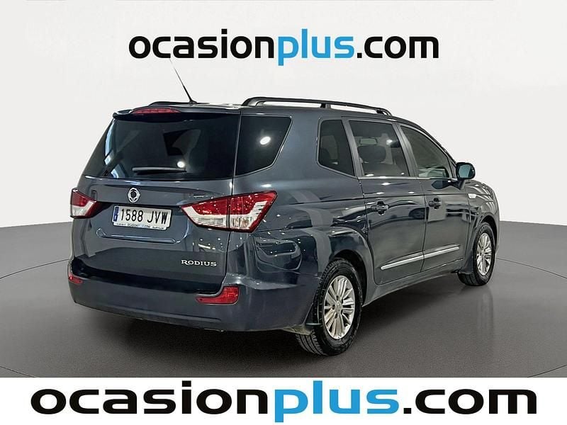 Usado SsangYong Rodius 178 CV (130 kW) 2016 Gris Monovolumen