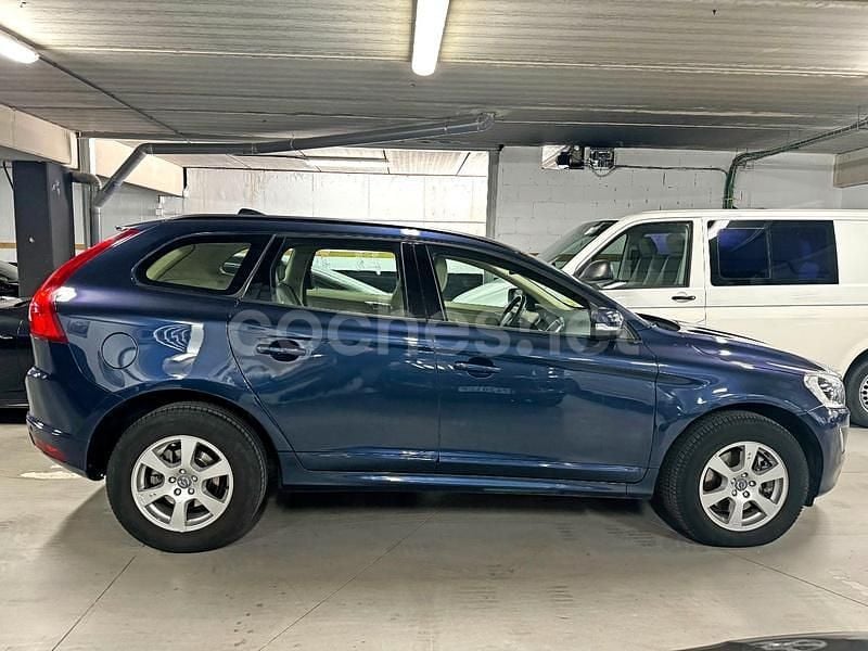 Usado Volvo XC60 Momentum 136 CV (100 kW) 2014 Azul SUV