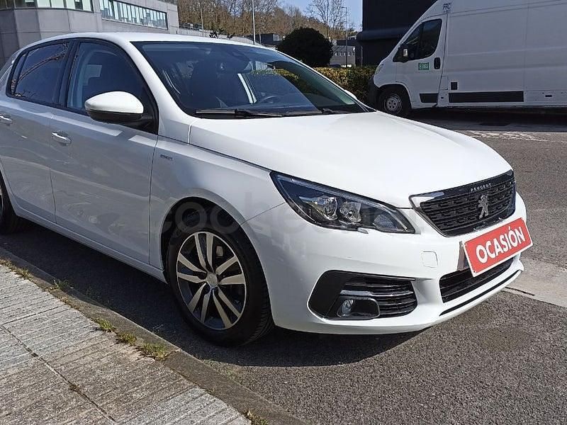 Usado Peugeot 308 Style 131 CV (96 kW) 2021 Blanco Berlina
