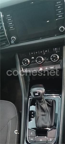 Usado Skoda Kodiaq Ambition 150 CV (110 kW) 2018 Gris / plata SUV