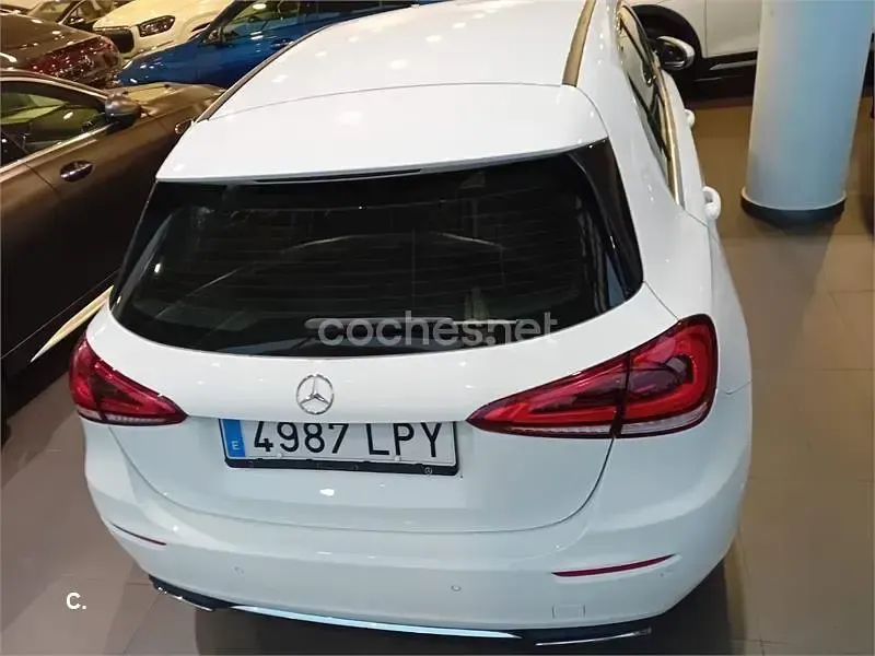 Usado Mercedes A180 136 CV (100 kW) 2020 Blanco Berlina