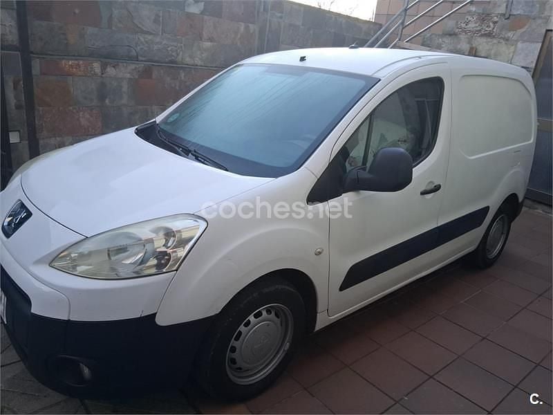 Blanco Usado 2011 Peugeot Partner Tepee Monovolumen | 5900 € (Buen precio) - Imagen 1/4