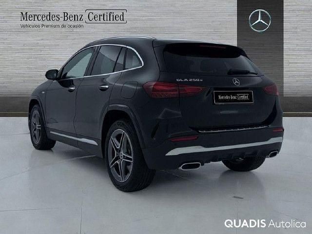 Usado Mercedes GLA250 AMG line 218 CV (160 kW) 2026 Negro noche SUV