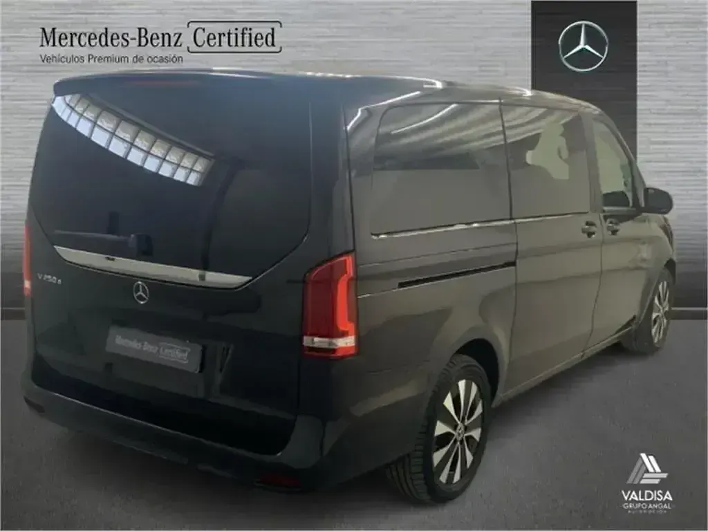 Usado Mercedes V250 190 CV (139 kW) 2024 Gris / plata Monovolumen