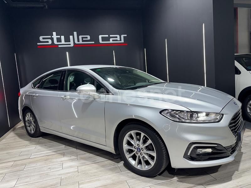 Gris / plata Usado 2019 Ford Mondeo Titanium Berlina | 14.950 € (Buen precio) - Imagen 1/4