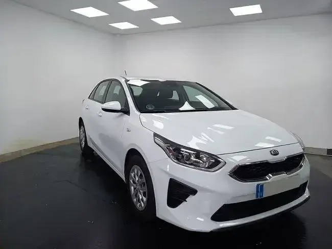 Usado Kia Ceed 120 CV (88 kW) 2020 Blanco Utilitario
