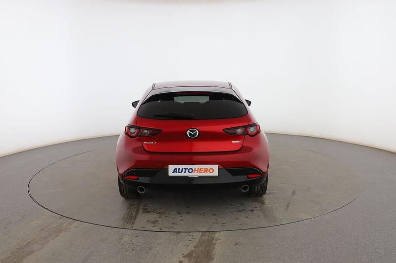 Usado Mazda 3 Homura-Line 186 CV (136 kW) 2022 Rojo Utilitario