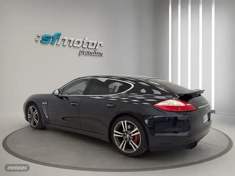Usado Porsche Panamera Turbo 500 CV (367 kW) 2010 Negro Utilitario