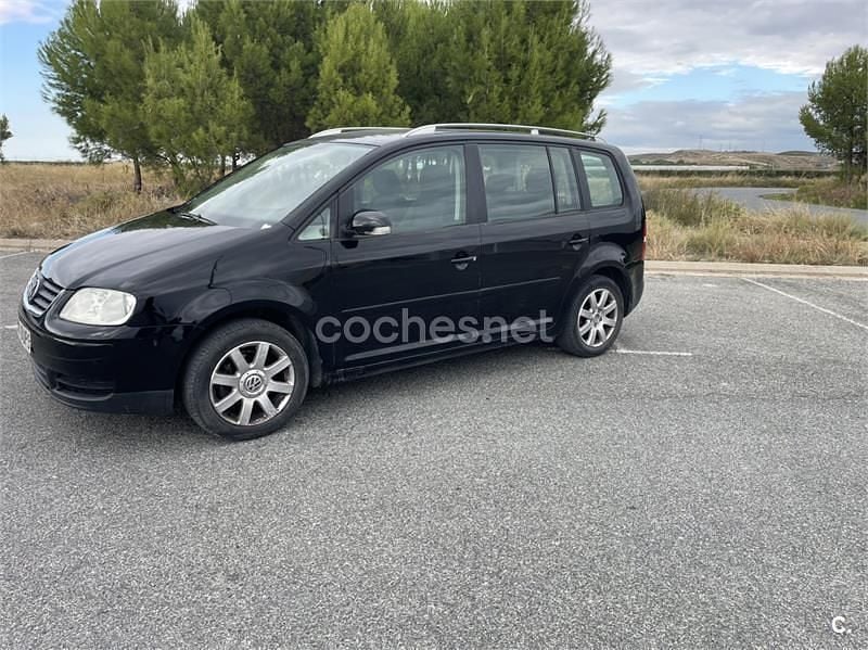 Usado VW Touran Trendline 100 CV (73 kW) 2005 Negro Monovolumen