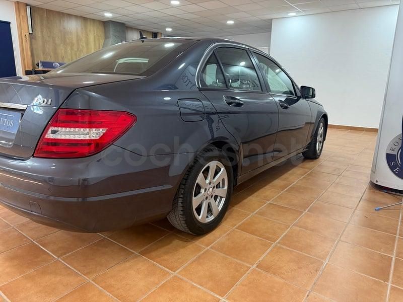 Usado Mercedes C200 Avantgarde 136 CV (100 kW) 2014 Gris / plata Familiar