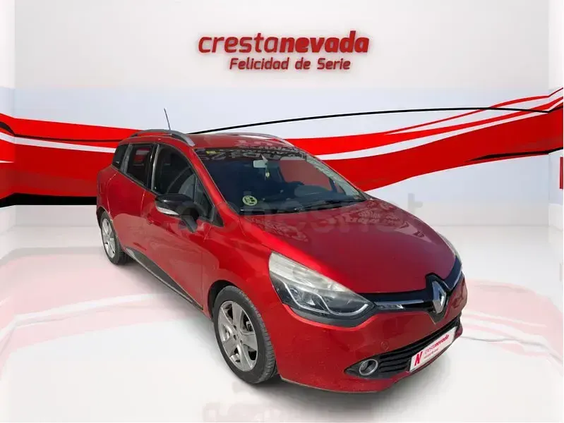 Usado Renault Clio GrandTour 90 CV (66 kW) 2014 Rojo Familiar