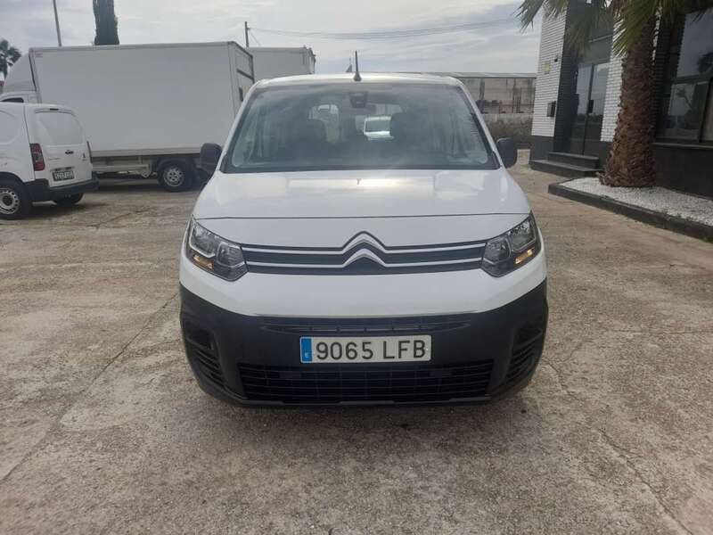 Usado Citroën Berlingo Live 102 CV (75 kW) 2020 Blanco Monovolumen