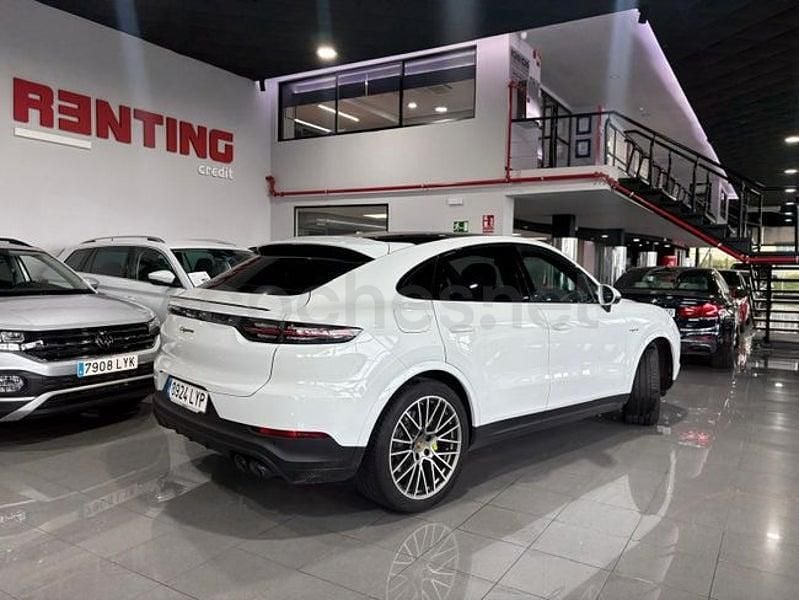 Usado Porsche Cayenne Platinum Edition 462 CV (339 kW) 2022 Negro SUV