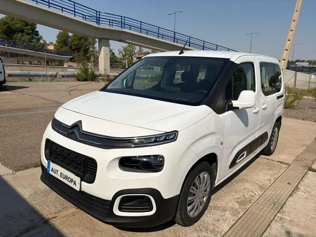 Usado Citroën Berlingo 102 CV (75 kW) 2020 Blanco Monovolumen